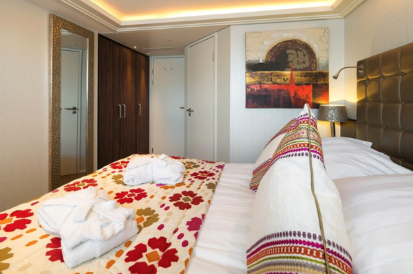 AmaWaterways AmaViola E 1.png